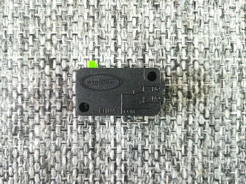 Микровыключатель 2-х контактный LG 16А 3B73361E. Интернет магазин Точка Ремонта